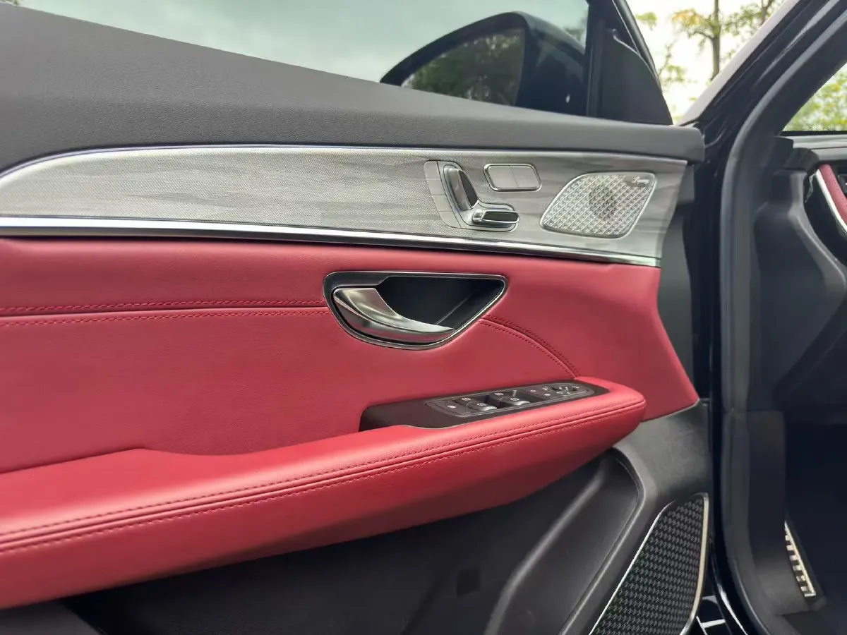 2023 ChangAn Oshan X7 Plus 1.5T 188HP L4 7DCT,autocango,china used car exporter,china ev exporter,chinese used car exporter,chinese used ev exporter