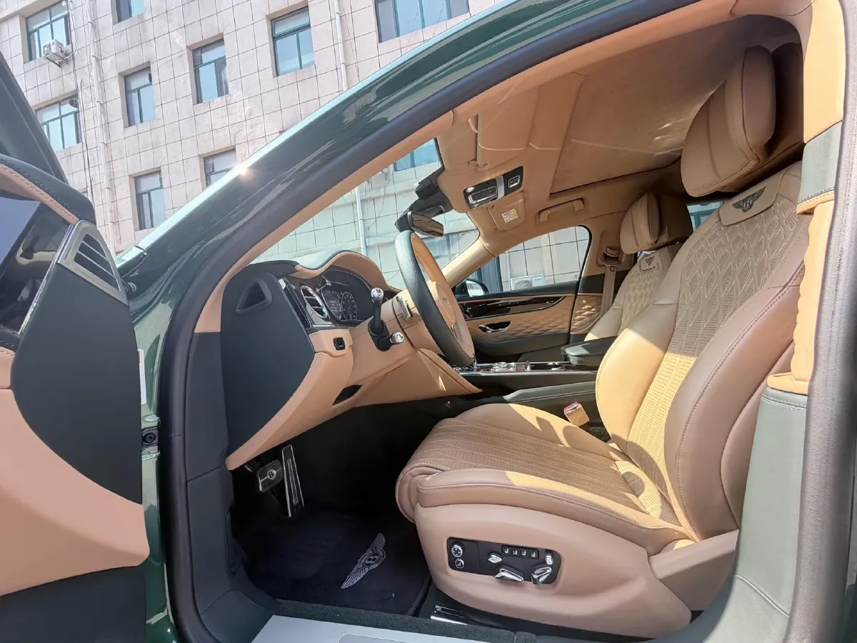 2022 Bentley Flying Spur 2.9T 416HP V6 8DCT PHEV 18KWH,autocango,china used car exporter,china ev exporter,chinese used car exporter,chinese used ev exporter