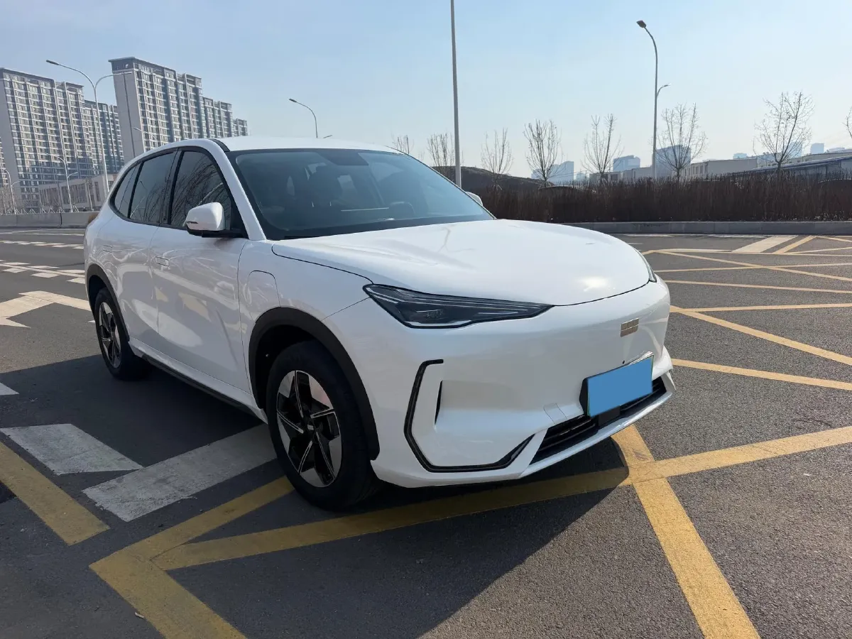 2024 Geely Emgrand L HiP 1.5T 181HP L4 3DHT PHEV 15.5KWH,autocango,china used car exporter,china ev exporter,chinese used car exporter,chinese used ev exporter