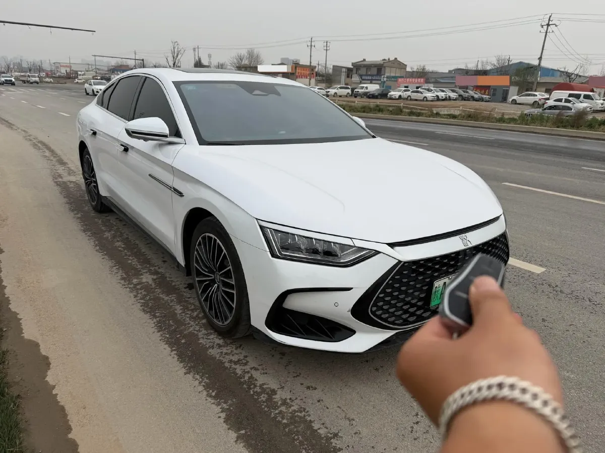 2022 Volkswagen Tiguan L 2.0T 186HP L4 7DCT,autocango,china used car exporter,china ev exporter,chinese used car exporter,chinese used ev exporter