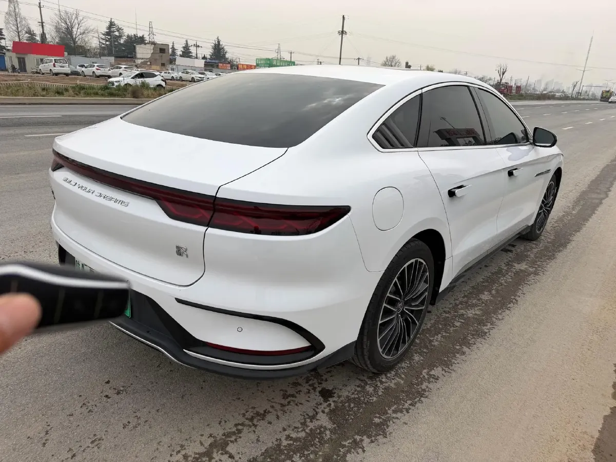 2022 Volkswagen Tiguan L 2.0T 186HP L4 7DCT,autocango,china used car exporter,china ev exporter,chinese used car exporter,chinese used ev exporter