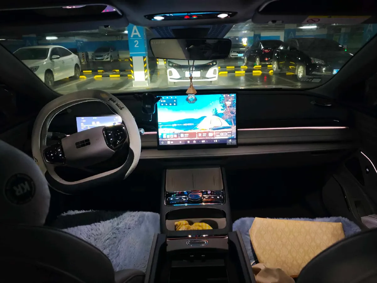 2025 Geely Galaxy Starshine 8 1.5L 112HP L4 1DHT PHEV,autocango,china used car exporter,china ev exporter,chinese used car exporter,chinese used ev exporter