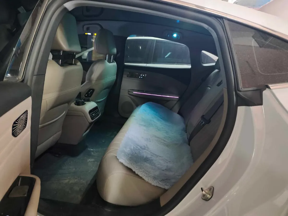 2025 Geely Galaxy Starshine 8 1.5L 112HP L4 1DHT PHEV,autocango,china used car exporter,china ev exporter,chinese used car exporter,chinese used ev exporter