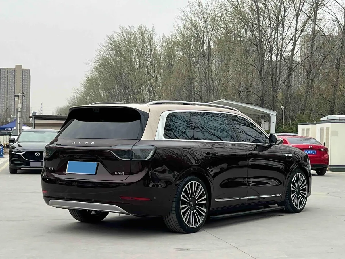 2025 AITO AITO M9 REEV 160HP REEV 52KWH,autocango,china used car exporter,china ev exporter,chinese used car exporter,chinese used ev exporter