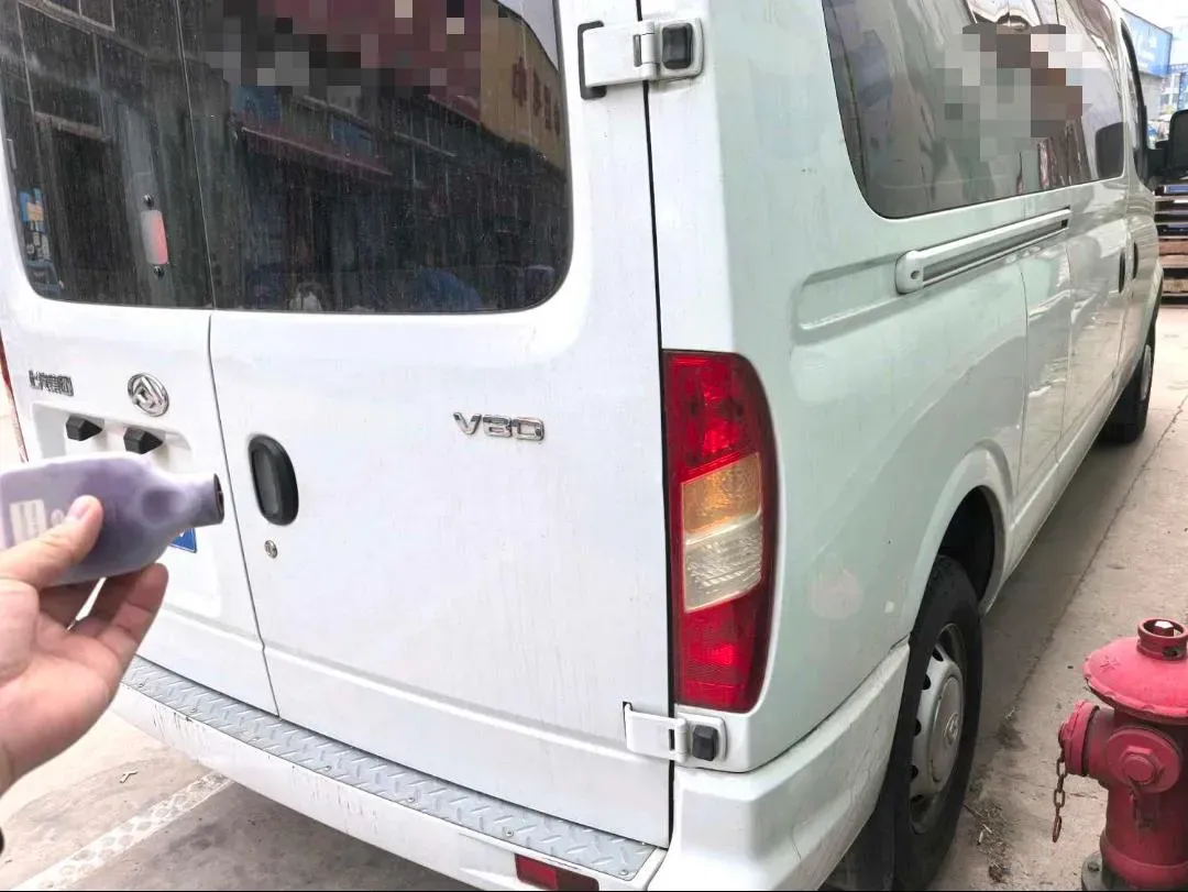 2021 MAXUS XinTu V80 2.0T 127HP L4 6MT,autocango,china used car exporter,china ev exporter,chinese used car exporter,chinese used ev exporter