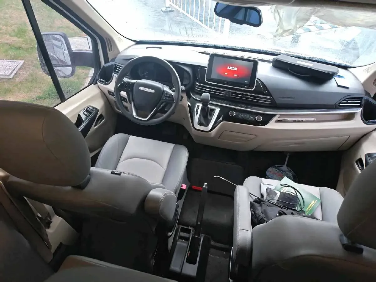 2021 MAXUS V90 RV 2.0T 148HP L4 6AT,autocango,china used car exporter,china ev exporter,chinese used car exporter,chinese used ev exporter