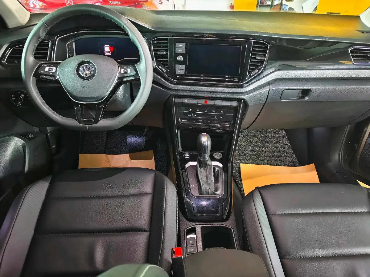 2019 Volkswagen T-Roc 1.4T 150HP L4 7DCT,autocango,china used car exporter,china ev exporter,chinese used car exporter,chinese used ev exporter