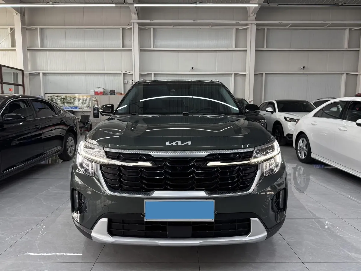 2023 Kia Seltos 1.5L 115HP L4 CVT,autocango,china used car exporter,china ev exporter,chinese used car exporter,chinese used ev exporter