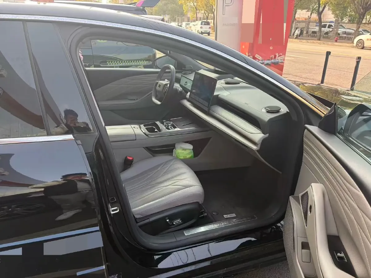 2025 Geely Galaxy Starshine 8 1.5T 163HP L4 3DHT PHEV 27.69KWH,autocango,china used car exporter,china ev exporter,chinese used car exporter,chinese used ev exporter