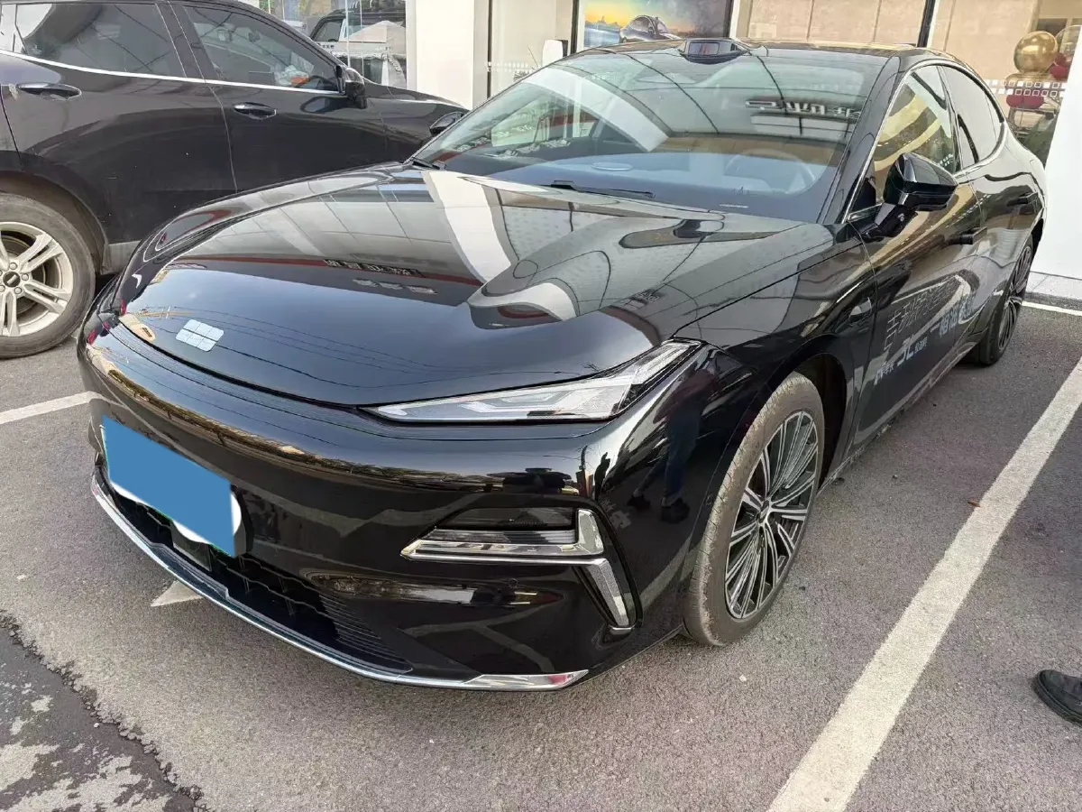 2025 Geely Galaxy Starshine 8 1.5T 163HP L4 3DHT PHEV 27.69KWH,autocango,china used car exporter,china ev exporter,chinese used car exporter,chinese used ev exporter