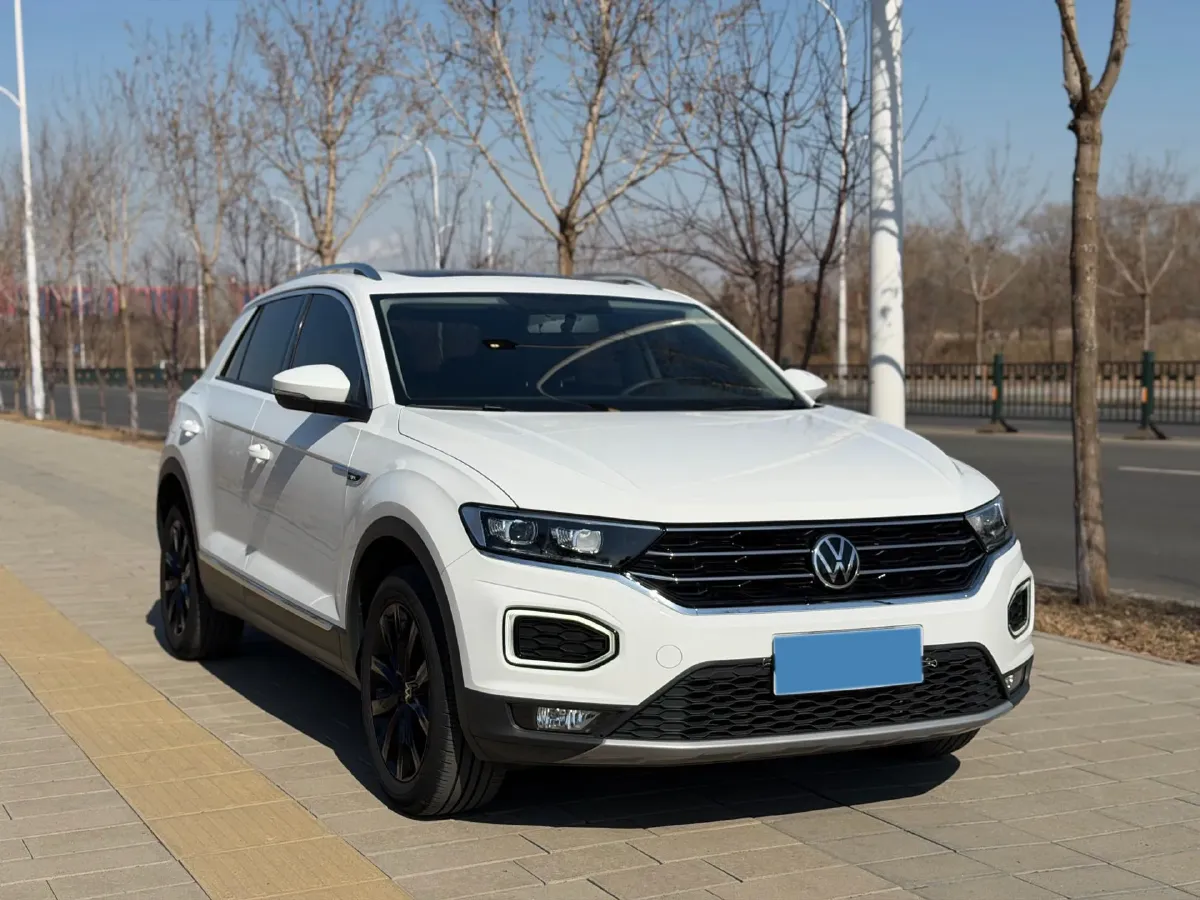 2022 Volkswagen T-Roc 1.4T 150HP L4 7DCT,autocango,china used car exporter,china ev exporter,chinese used car exporter,chinese used ev exporter
