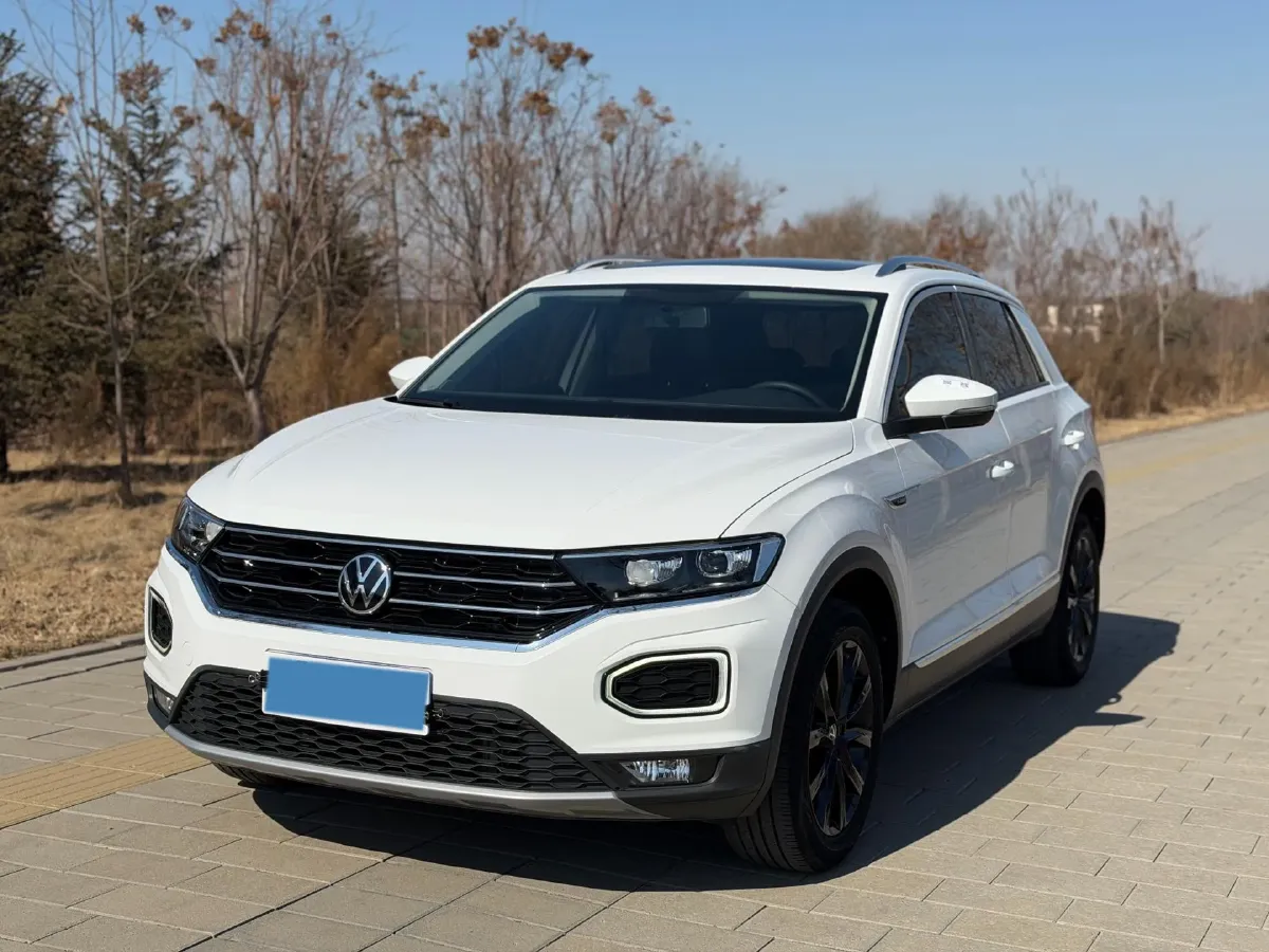 2022 Volkswagen T-Roc 1.4T 150HP L4 7DCT,autocango,china used car exporter,china ev exporter,chinese used car exporter,chinese used ev exporter