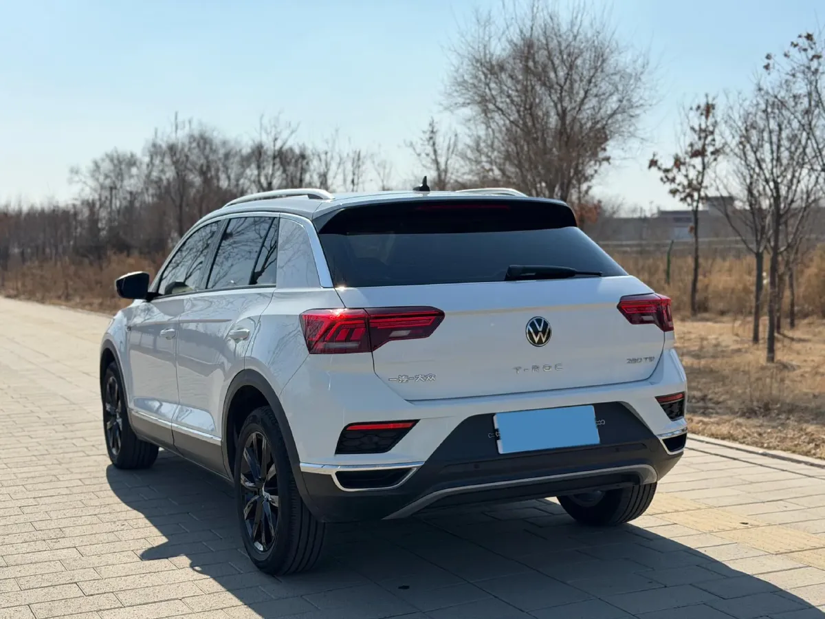 2022 Volkswagen T-Roc 1.4T 150HP L4 7DCT,autocango,china used car exporter,china ev exporter,chinese used car exporter,chinese used ev exporter