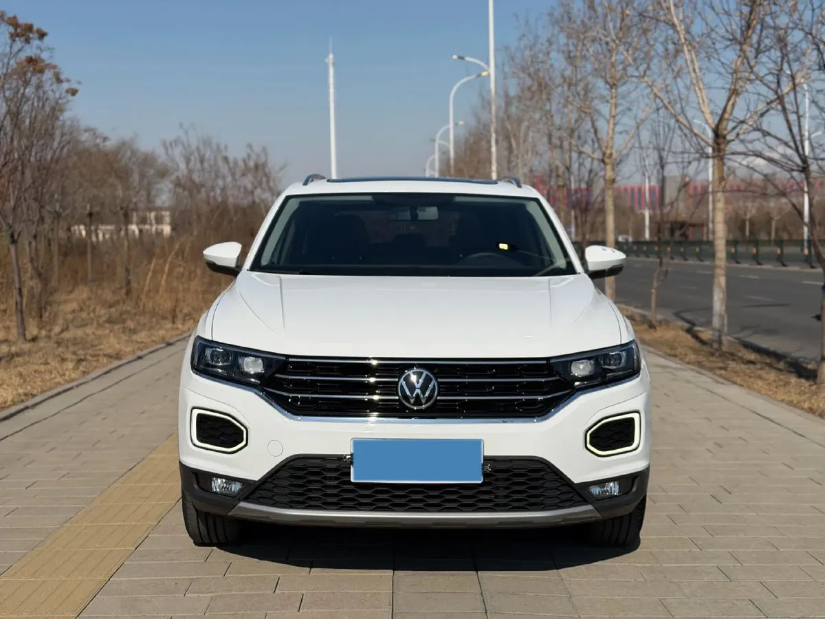2022 Volkswagen T-Roc 1.4T 150HP L4 7DCT,autocango,china used car exporter,china ev exporter,chinese used car exporter,chinese used ev exporter