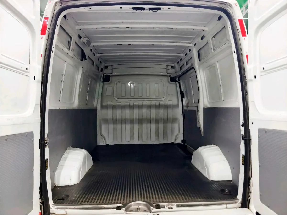 2019 MAXUS XinTu V80 2.0T 139HP L4 6MT,autocango,china used car exporter,china ev exporter,chinese used car exporter,chinese used ev exporter