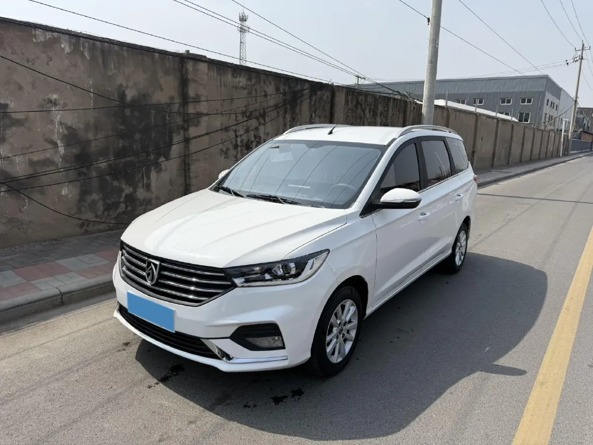 2018 BaoJun 360 1.5L 112HP L4 6MT,autocango,china used car exporter,china ev exporter,chinese used car exporter,chinese used ev exporter