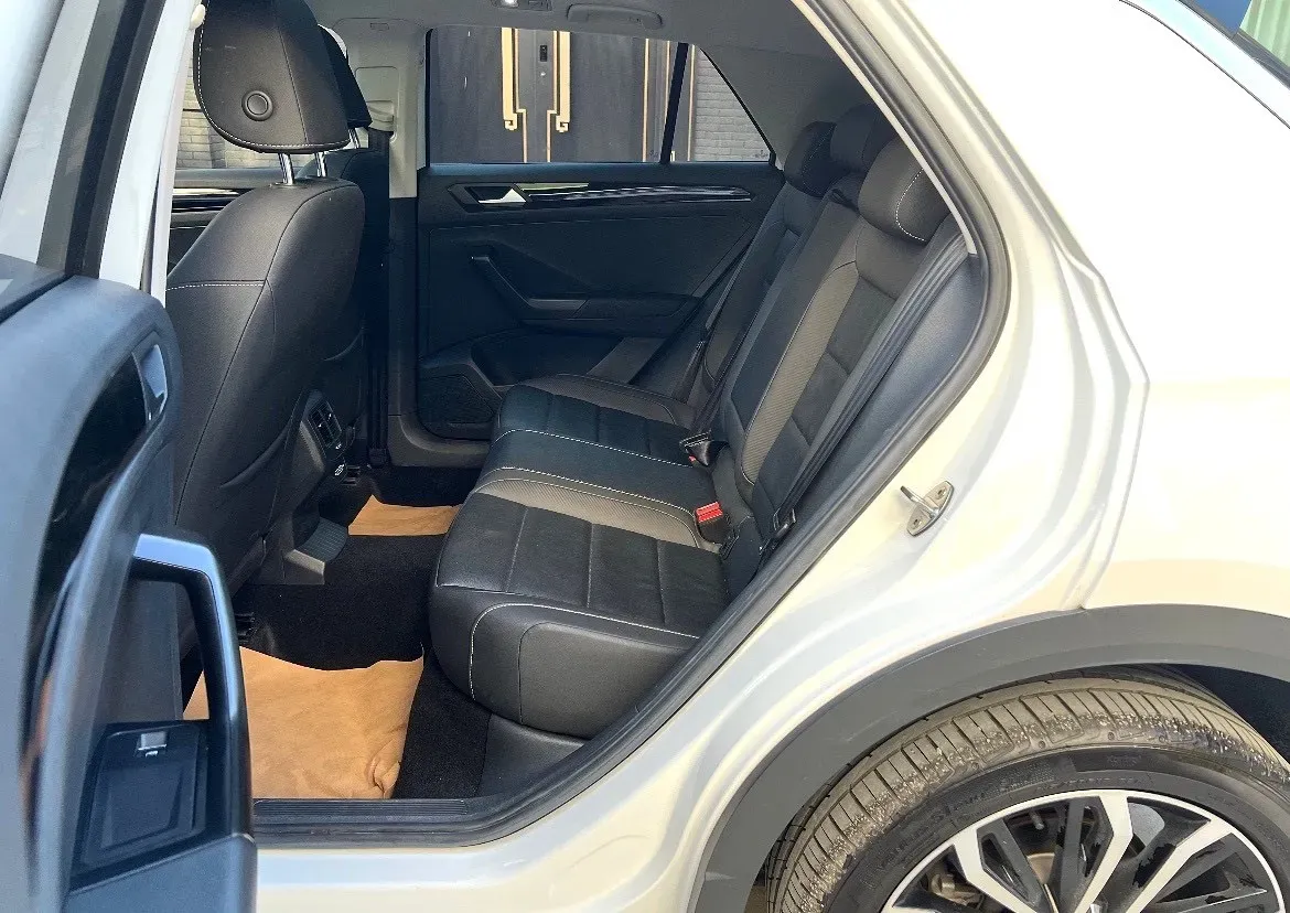 2022 Volkswagen T-Roc 1.4T 150HP L4 7DCT,autocango,china used car exporter,china ev exporter,chinese used car exporter,chinese used ev exporter