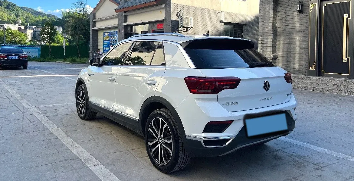 2022 Volkswagen T-Roc 1.4T 150HP L4 7DCT,autocango,china used car exporter,china ev exporter,chinese used car exporter,chinese used ev exporter