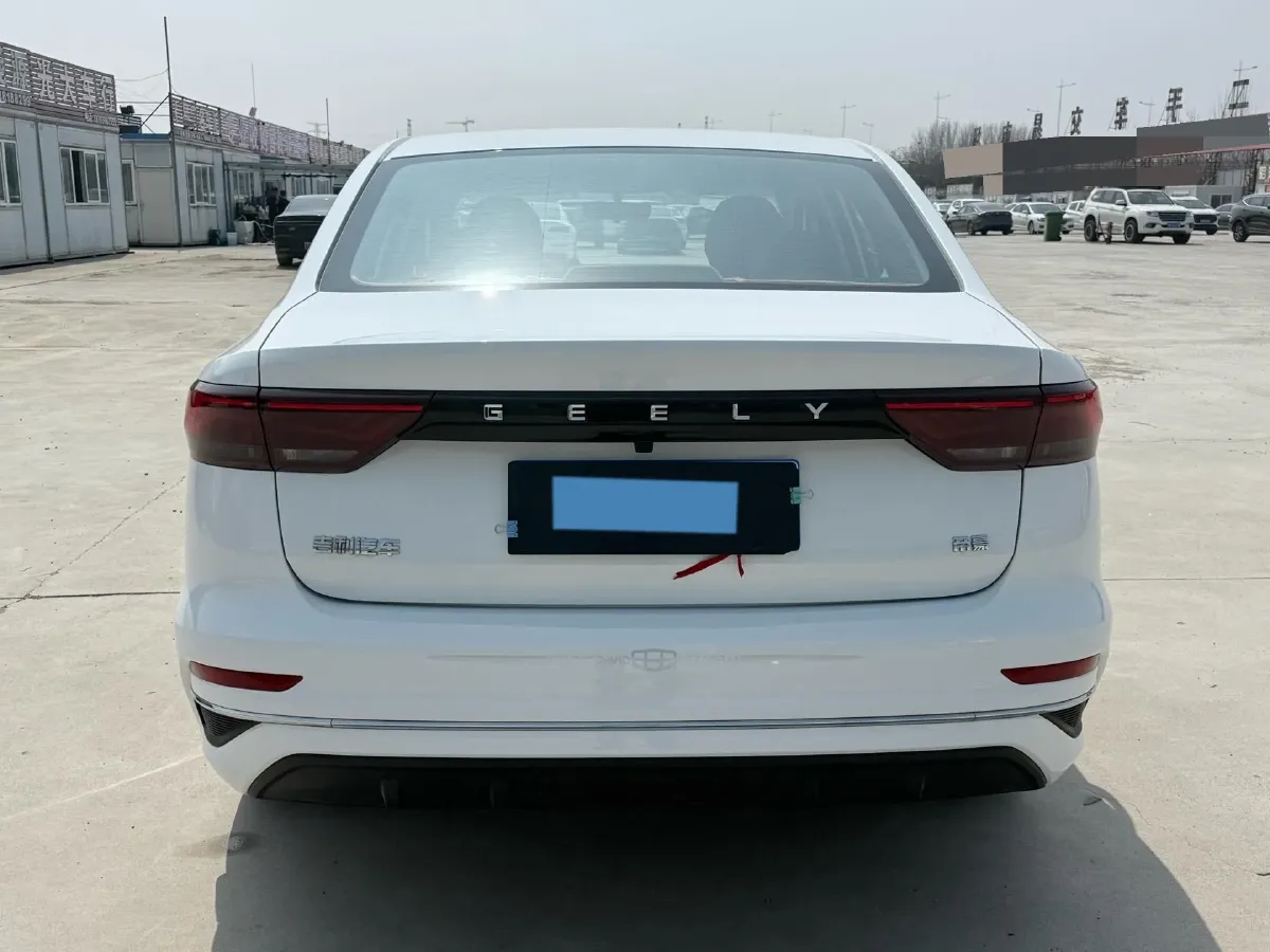 2025 Geely Emgrand 1.5L 127HP L4 5MT,autocango,china used car exporter,china ev exporter,chinese used car exporter,chinese used ev exporter