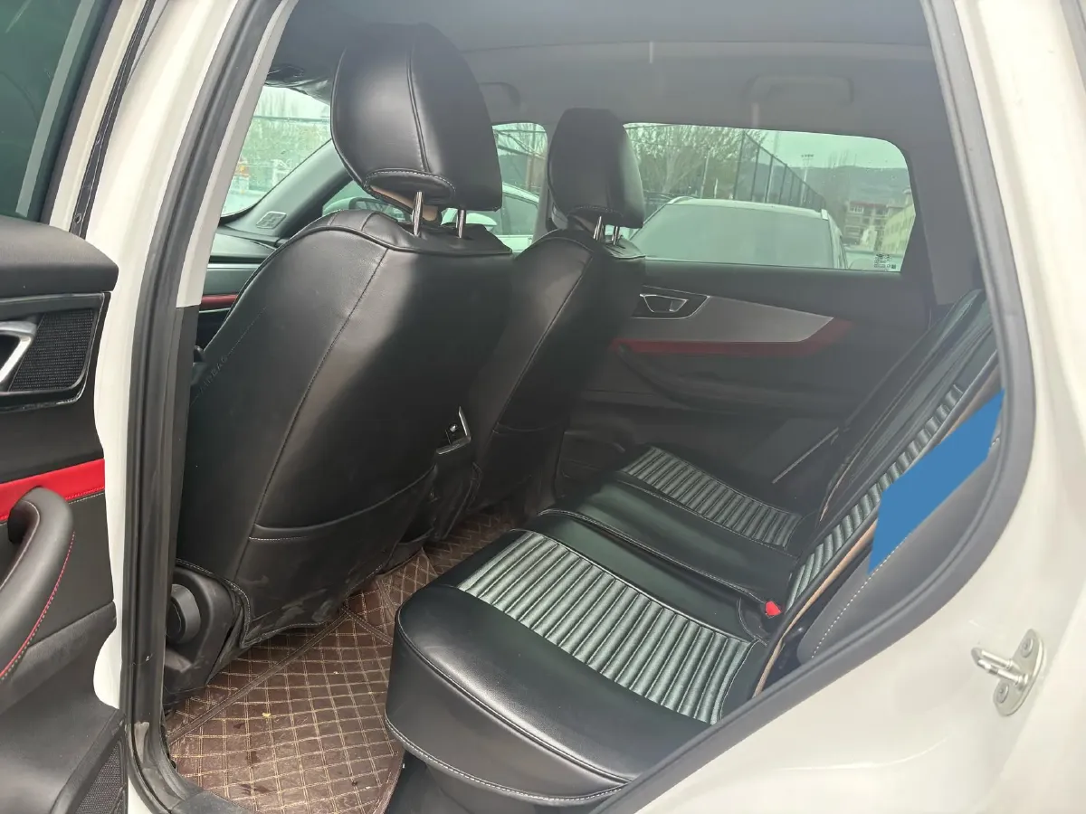 2021 Chery Tiggo 7 1.6T 197HP L4 7DCT,autocango,china used car exporter,china ev exporter,chinese used car exporter,chinese used ev exporter