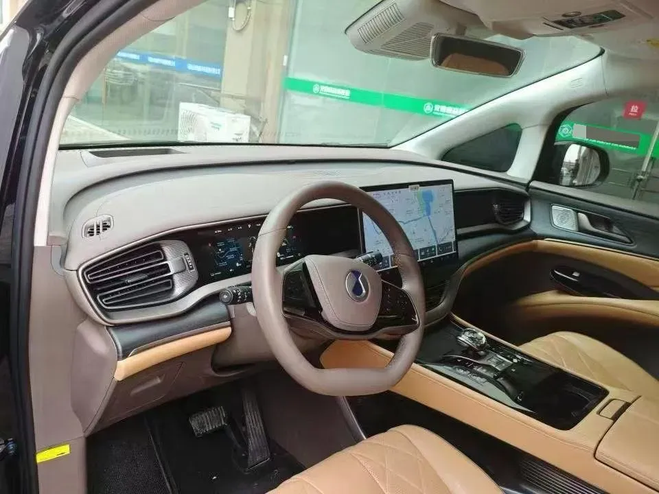 2022 Mercedes-Benz GLC Class 2.0T 197HP L4 9AT,autocango,china used car exporter,china ev exporter,chinese used car exporter,chinese used ev exporter