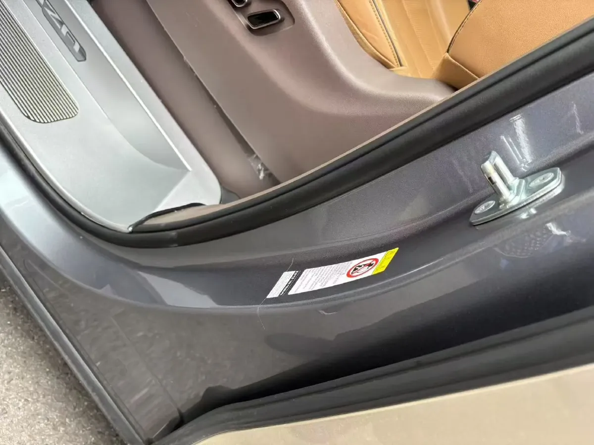 2022 Mercedes-Benz GLC Class 2.0T 197HP L4 9AT,autocango,china used car exporter,china ev exporter,chinese used car exporter,chinese used ev exporter