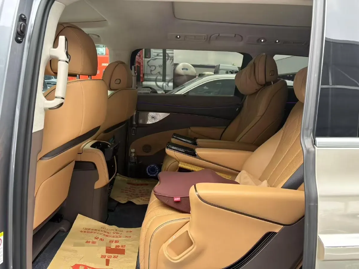 2022 Mercedes-Benz GLC Class 2.0T 197HP L4 9AT,autocango,china used car exporter,china ev exporter,chinese used car exporter,chinese used ev exporter