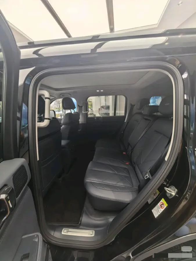 2023 FangChengBao Bao 5 1.5T 194HP L4 E-CVT PHEV 31.8KWH,autocango,china used car exporter,china ev exporter,chinese used car exporter,chinese used ev exporter