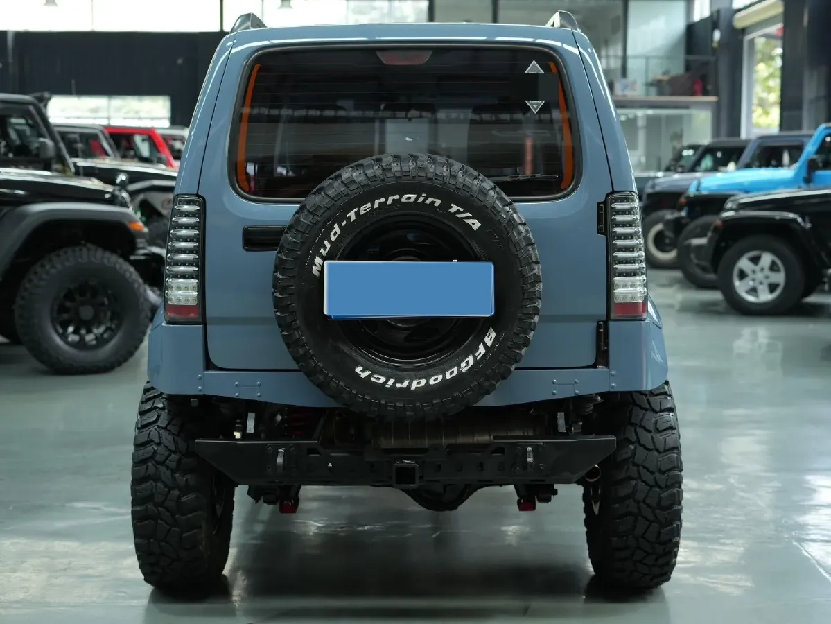 2015 Suzuki Jimny 1.3L 85HP L4 4AT,autocango,china used car exporter,china ev exporter,chinese used car exporter,chinese used ev exporter