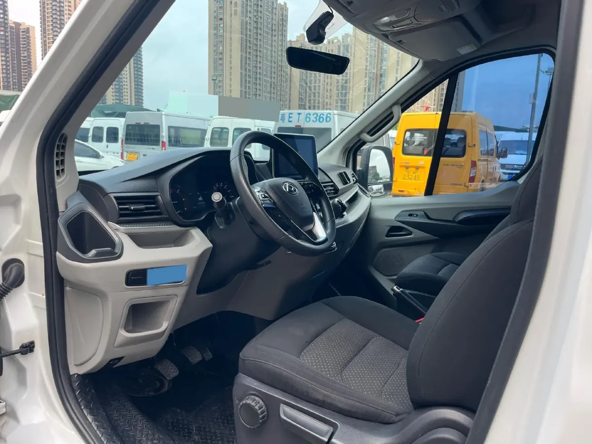 2022 MAXUS XinTu V90 2.0T 150HP L4 6MT,autocango,china used car exporter,china ev exporter,chinese used car exporter,chinese used ev exporter