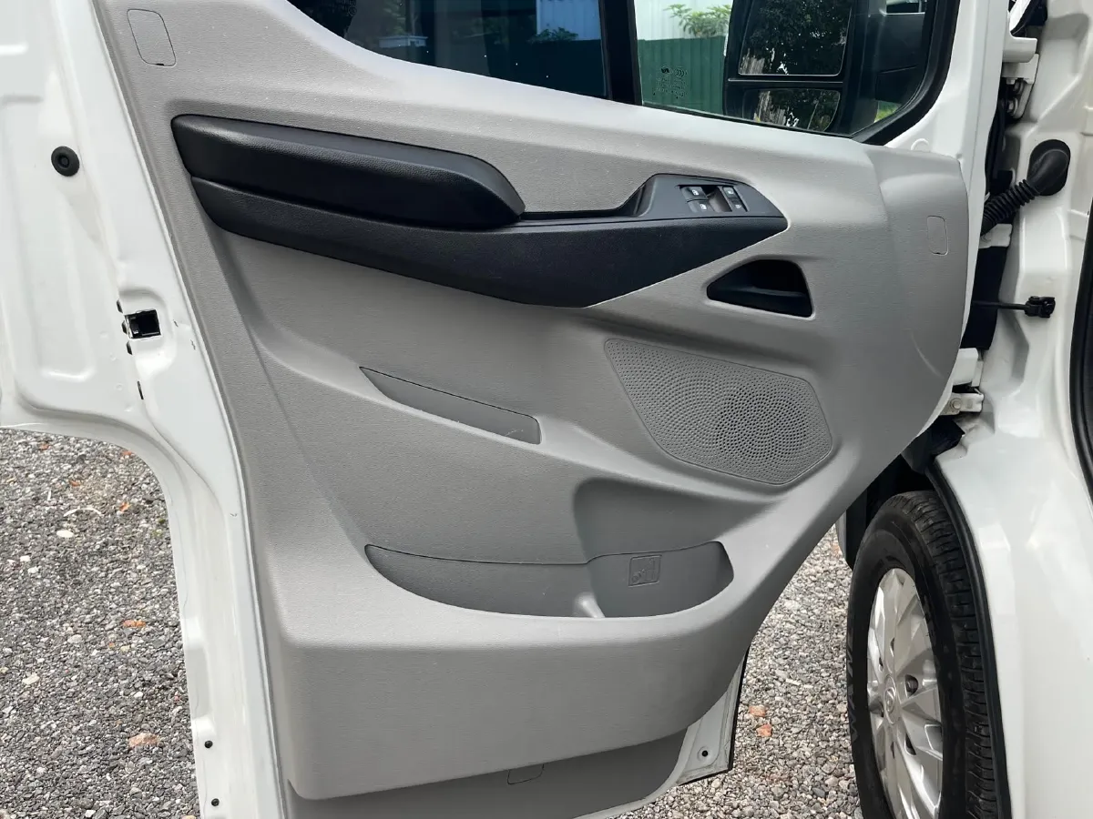2022 MAXUS XinTu V90 2.0T 150HP L4 6MT,autocango,china used car exporter,china ev exporter,chinese used car exporter,chinese used ev exporter