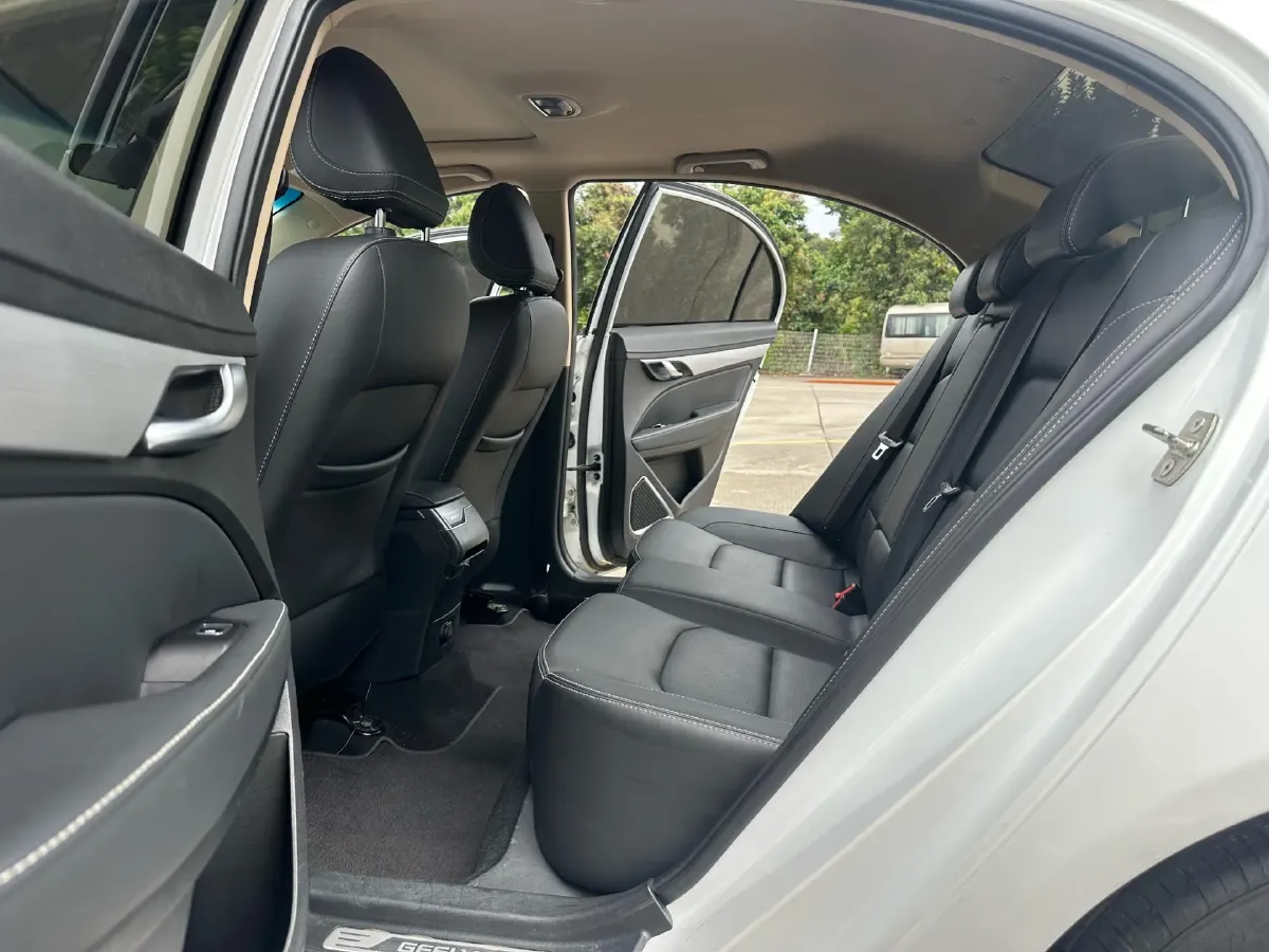 2018 Geely Emgrand 1.5L 109HP L4 CVT,autocango,china used car exporter,china ev exporter,chinese used car exporter,chinese used ev exporter