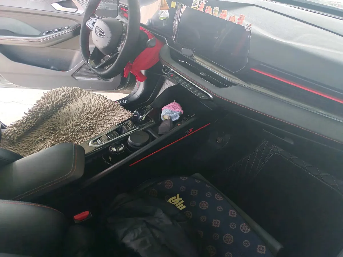 2022 Geely Binray 1.5T 181HP L4 7DCT,autocango,china used car exporter,china ev exporter,chinese used car exporter,chinese used ev exporter