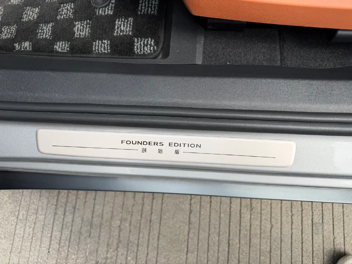 2024 ONVO L60 BEV 60KWH,autocango,china used car exporter,china ev exporter,chinese used car exporter,chinese used ev exporter