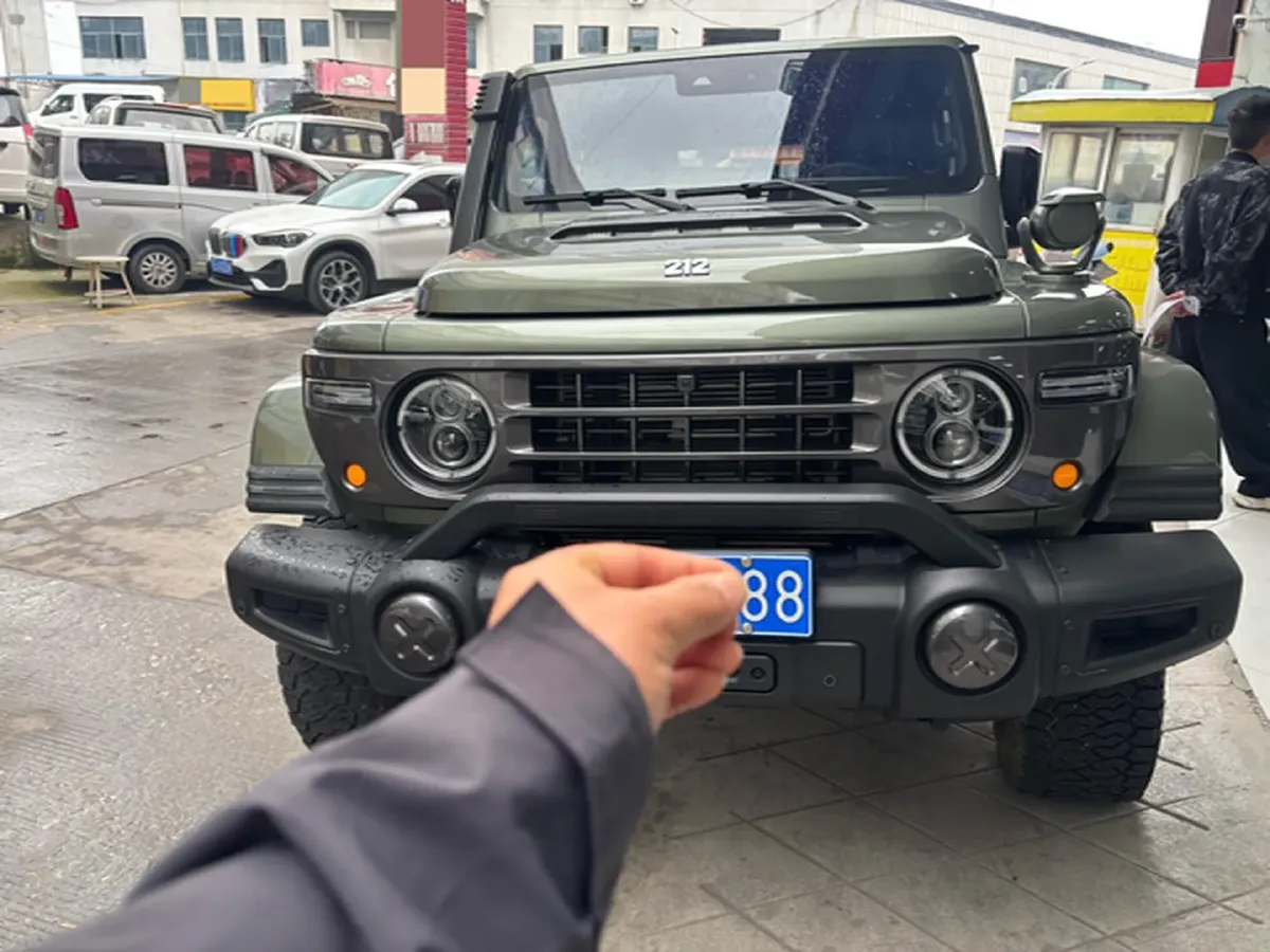 2025 212 212 T01 2.0T 252HP L4 8AT,autocango,china used car exporter,china ev exporter,chinese used car exporter,chinese used ev exporter