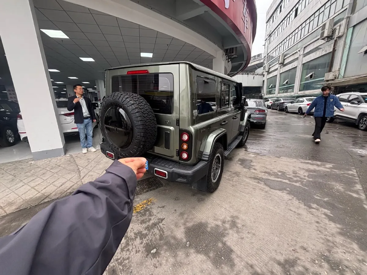 2025 212 212 T01 2.0T 252HP L4 8AT,autocango,china used car exporter,china ev exporter,chinese used car exporter,chinese used ev exporter