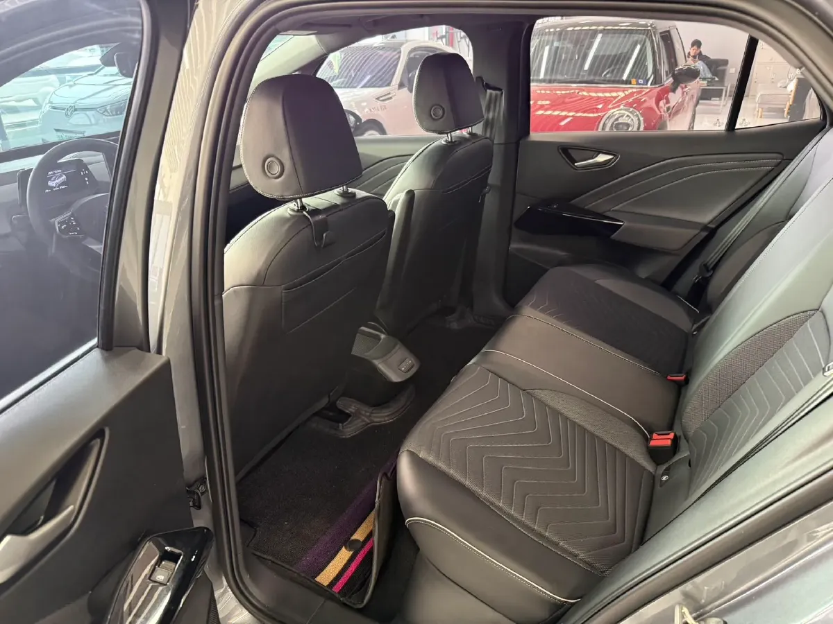 2025 Volkswagen ID.3 BEV 52.8KWH,autocango,china used car exporter,china ev exporter,chinese used car exporter,chinese used ev exporter