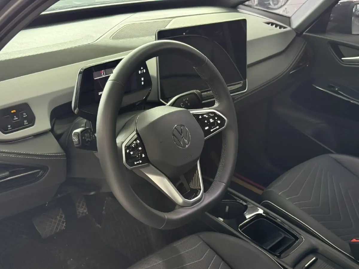 2025 Volkswagen ID.3 BEV 52.8KWH,autocango,china used car exporter,china ev exporter,chinese used car exporter,chinese used ev exporter