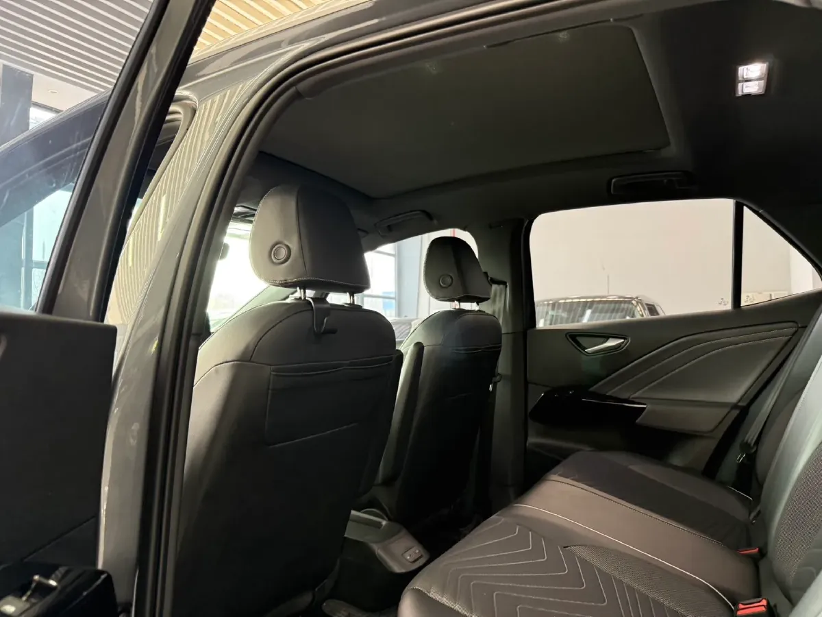 2025 Volkswagen ID.3 BEV 52.8KWH,autocango,china used car exporter,china ev exporter,chinese used car exporter,chinese used ev exporter