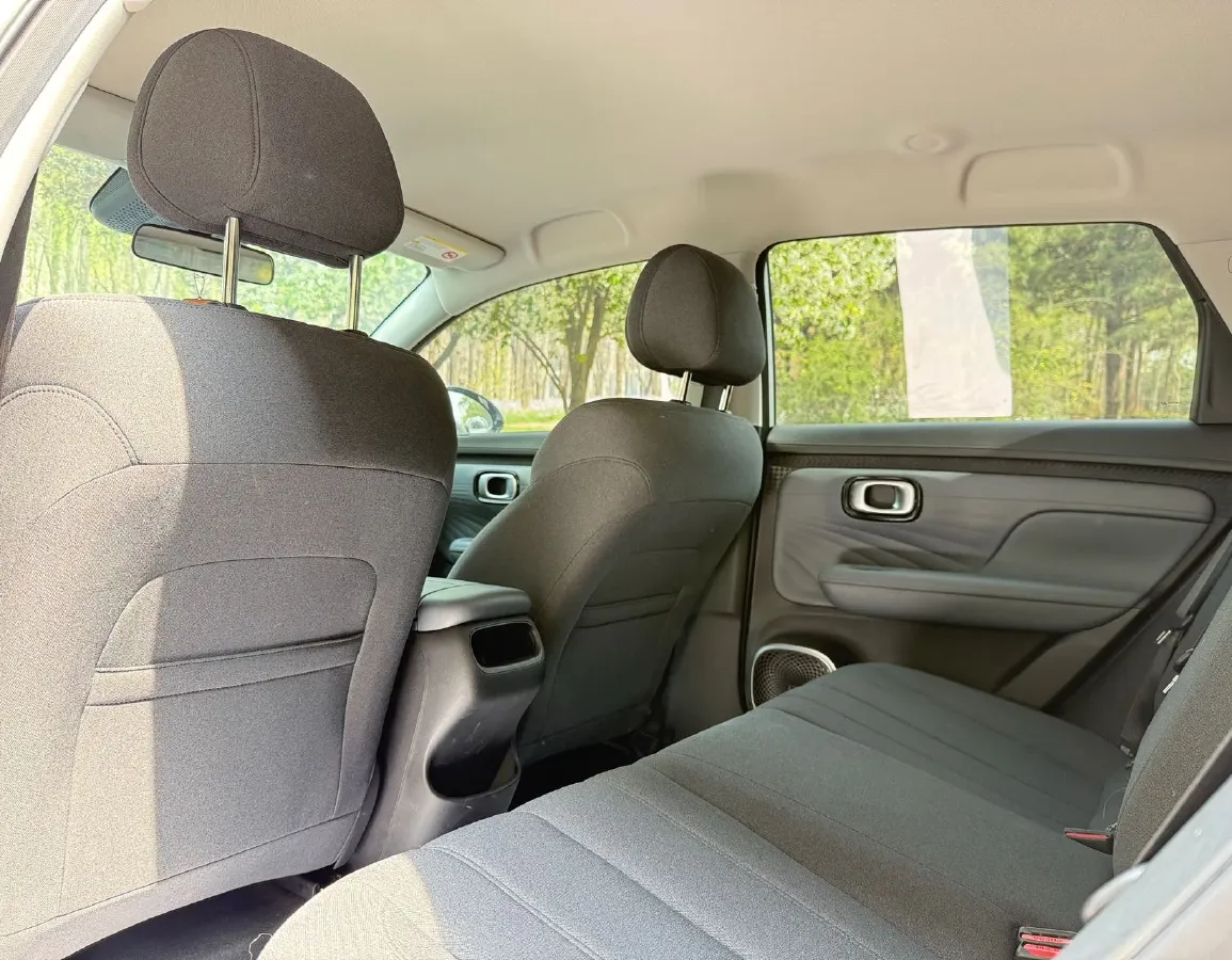 2025 Aion AION UT BEV,autocango,china used car exporter,china ev exporter,chinese used car exporter,chinese used ev exporter