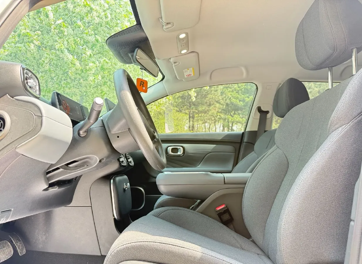 2025 Aion AION UT BEV,autocango,china used car exporter,china ev exporter,chinese used car exporter,chinese used ev exporter