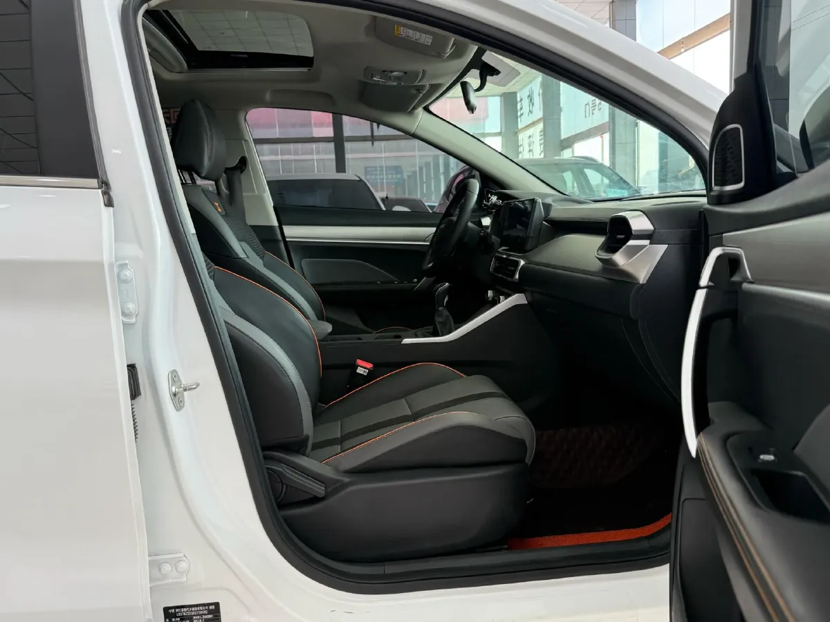 2023 Geely Coolray 1.4T 141HP L4 6MT,autocango,china used car exporter,china ev exporter,chinese used car exporter,chinese used ev exporter