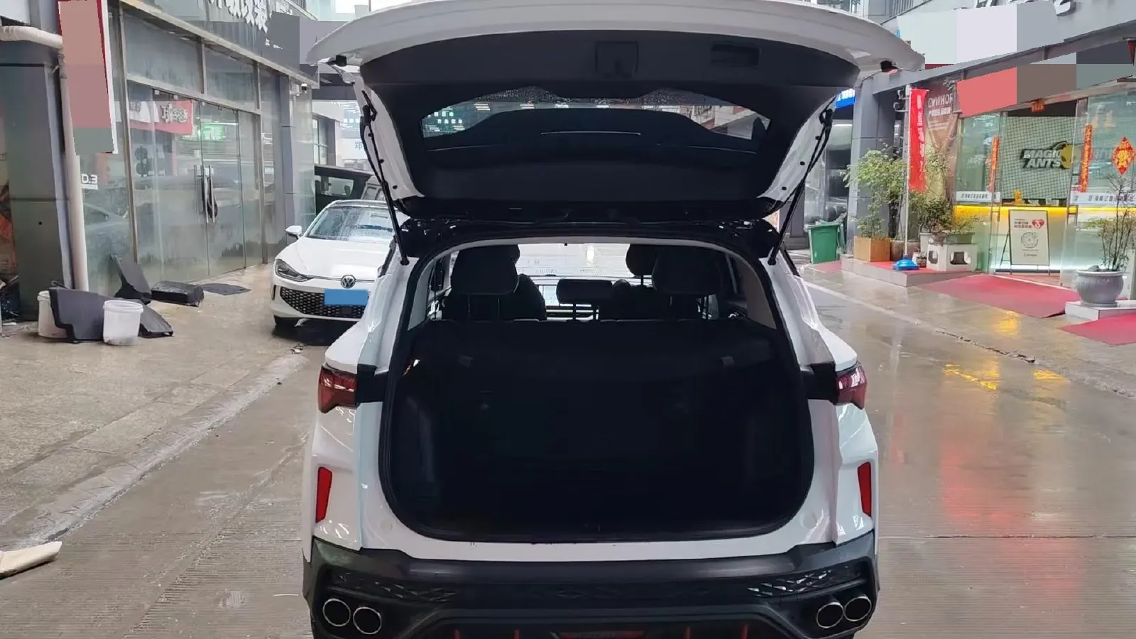 2023 Geely Coolray 1.5T 181HP L4 7DCT,autocango,china used car exporter,china ev exporter,chinese used car exporter,chinese used ev exporter