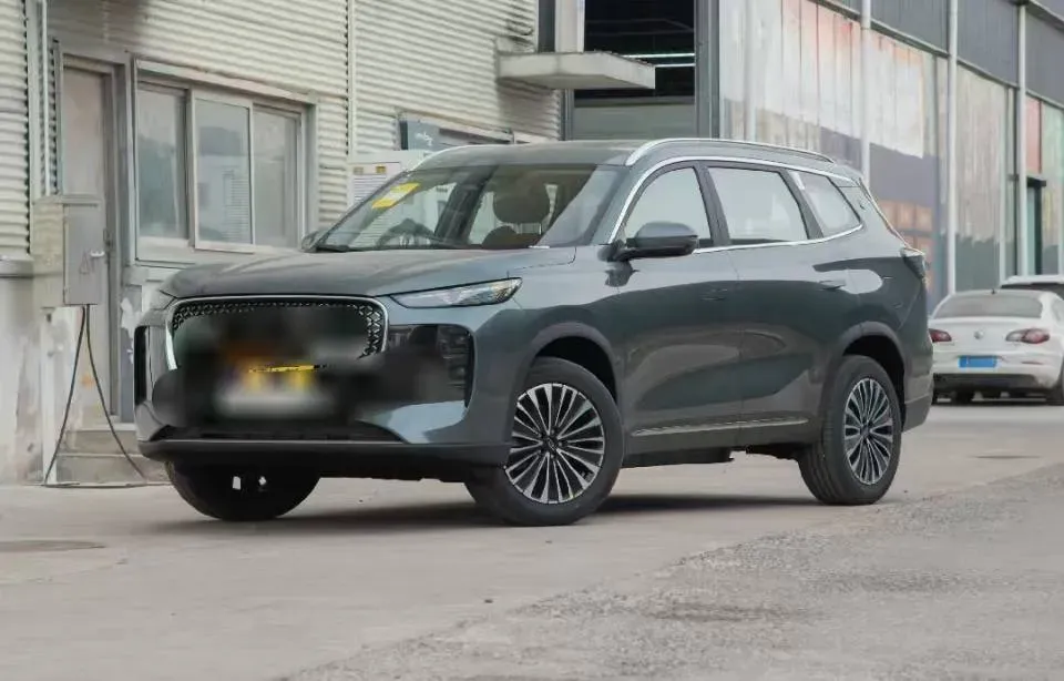 2025 Chery Tiggo8 PLUS C-DM 1.5T 156HP L4 1DHT PHEV,autocango,china used car exporter,china ev exporter,chinese used car exporter,chinese used ev exporter