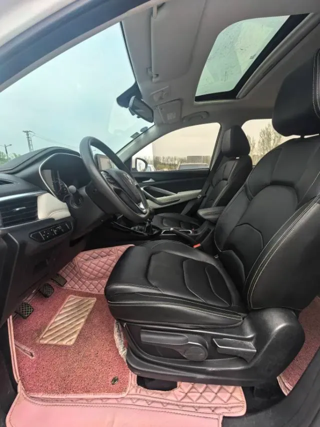 2019 BaoJun 530 1.5T 150HP L4 6MT,autocango,china used car exporter,china ev exporter,chinese used car exporter,chinese used ev exporter