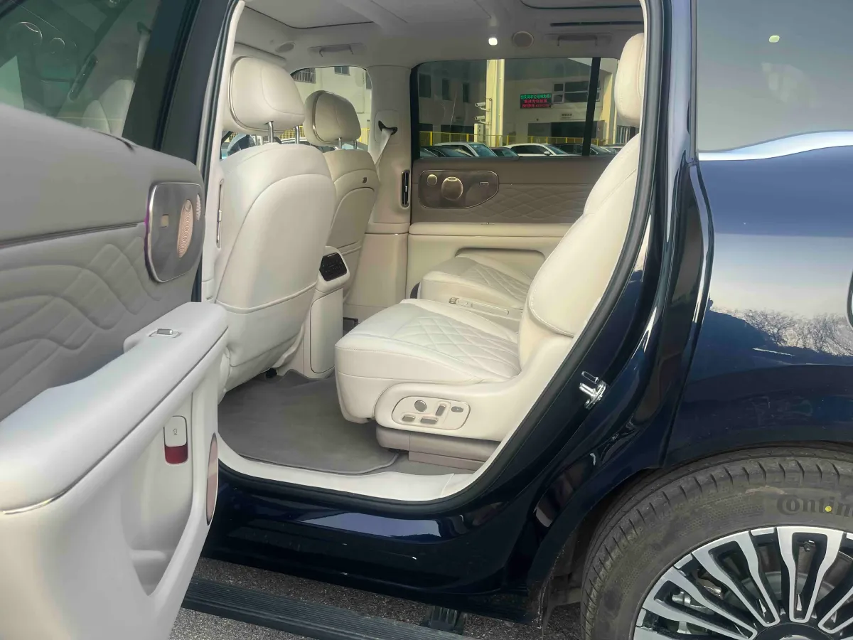 2026 IM LS9 REEV 155HP REEV,autocango,china used car exporter,china ev exporter,chinese used car exporter,chinese used ev exporter