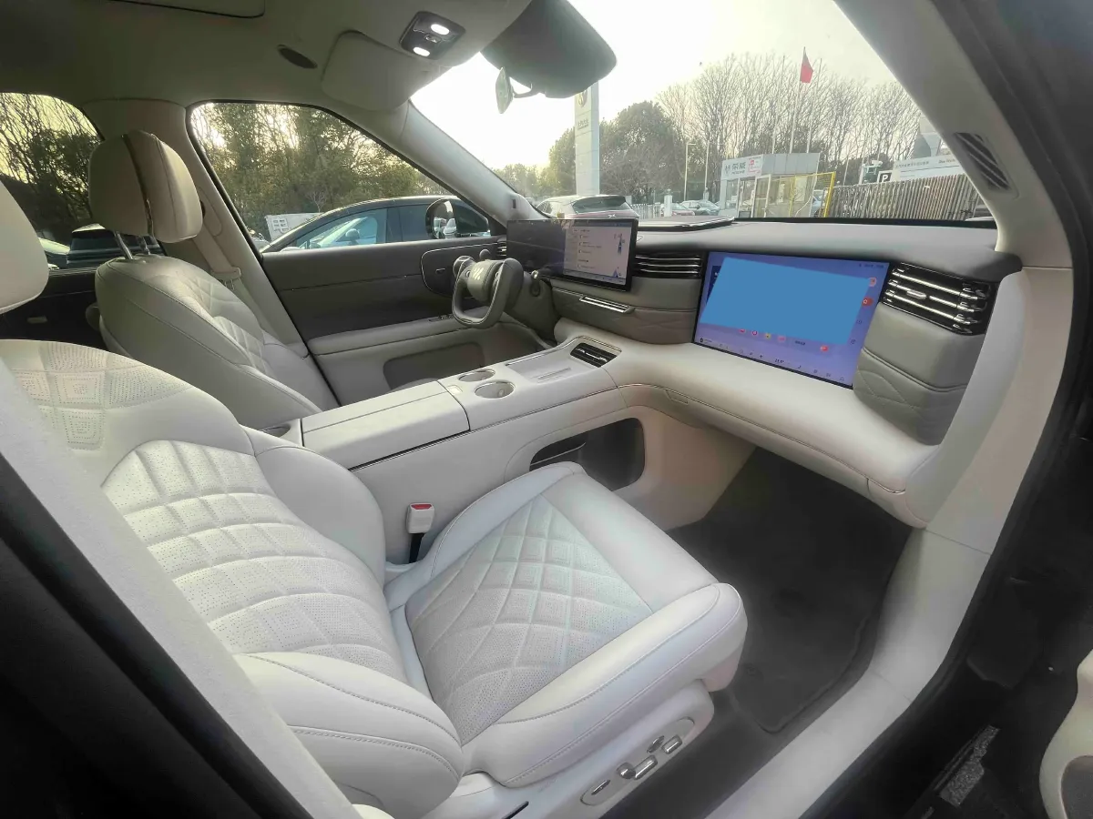 2026 IM LS9 REEV 155HP REEV,autocango,china used car exporter,china ev exporter,chinese used car exporter,chinese used ev exporter