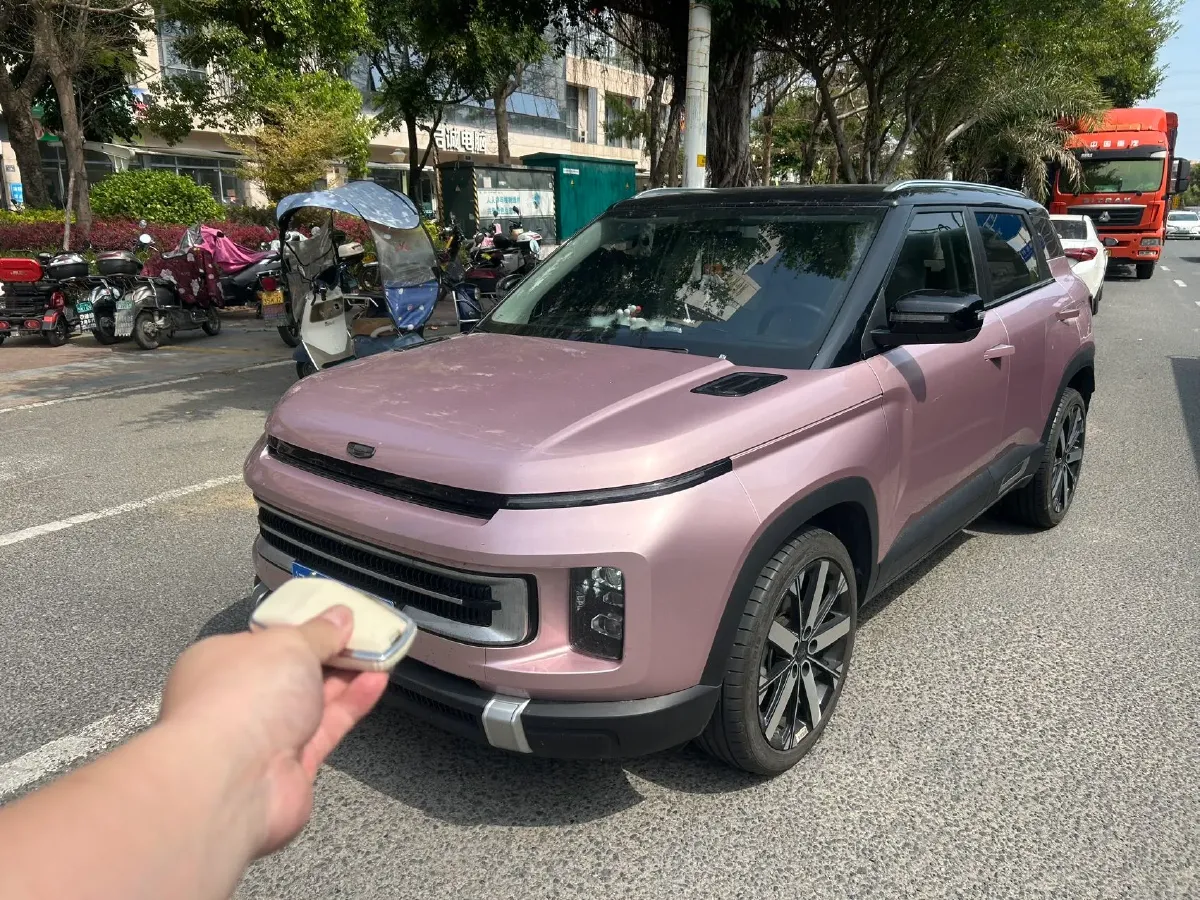 2023 Geely ICON 1.5T 181HP L4 7DCT,autocango,china used car exporter,china ev exporter,chinese used car exporter,chinese used ev exporter