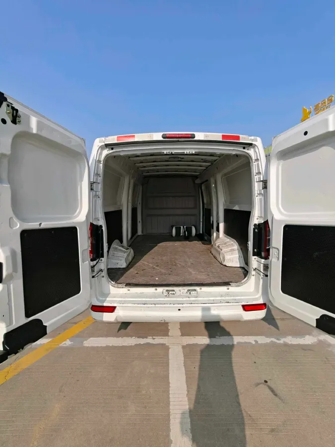 2024 Dongfeng YuFengEM27 BEV 41.472KWH,autocango,china used car exporter,china ev exporter,chinese used car exporter,chinese used ev exporter