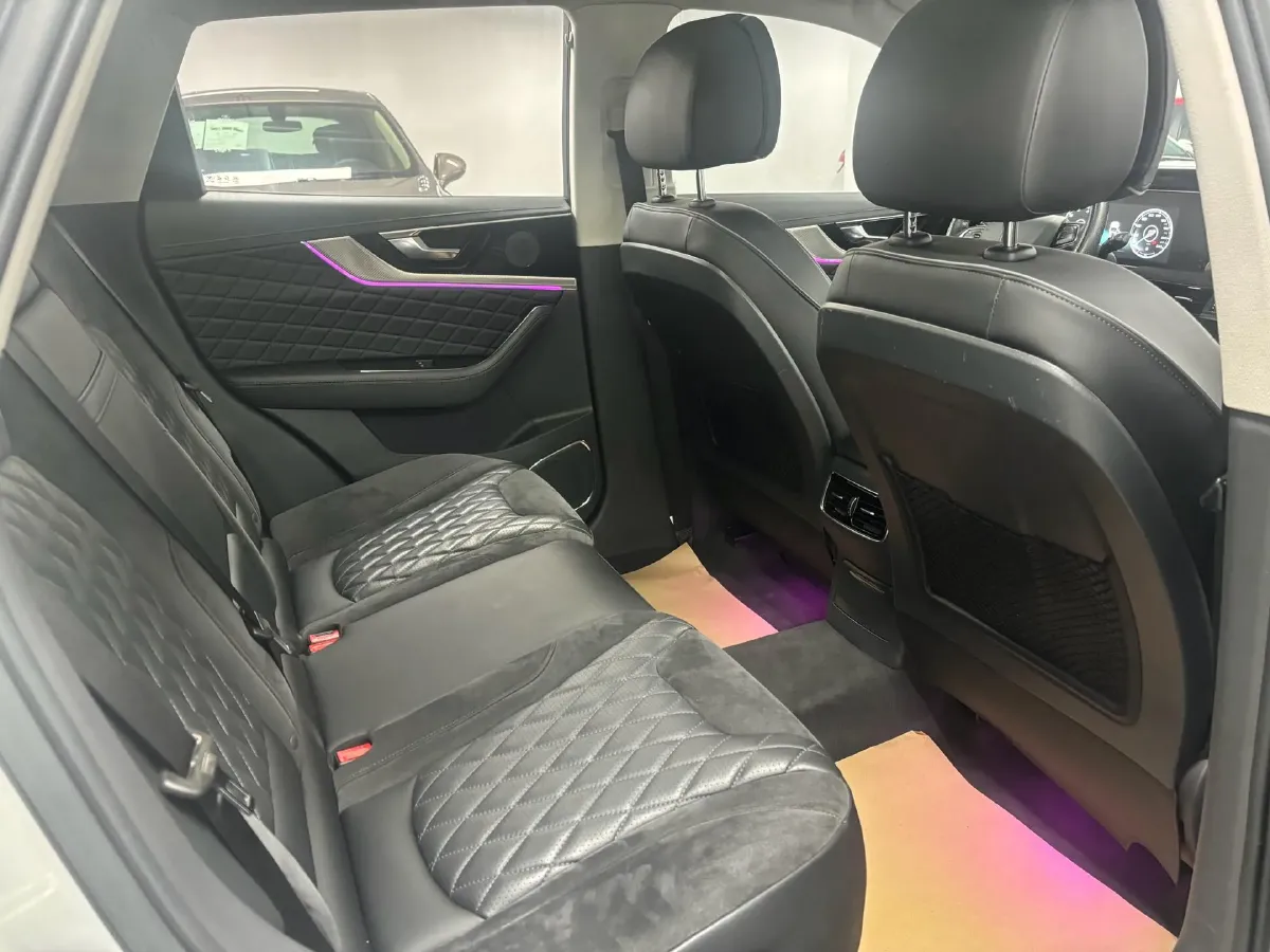 2019 HongQi HS5 2.0T 224HP L4 6AT,autocango,china used car exporter,china ev exporter,chinese used car exporter,chinese used ev exporter